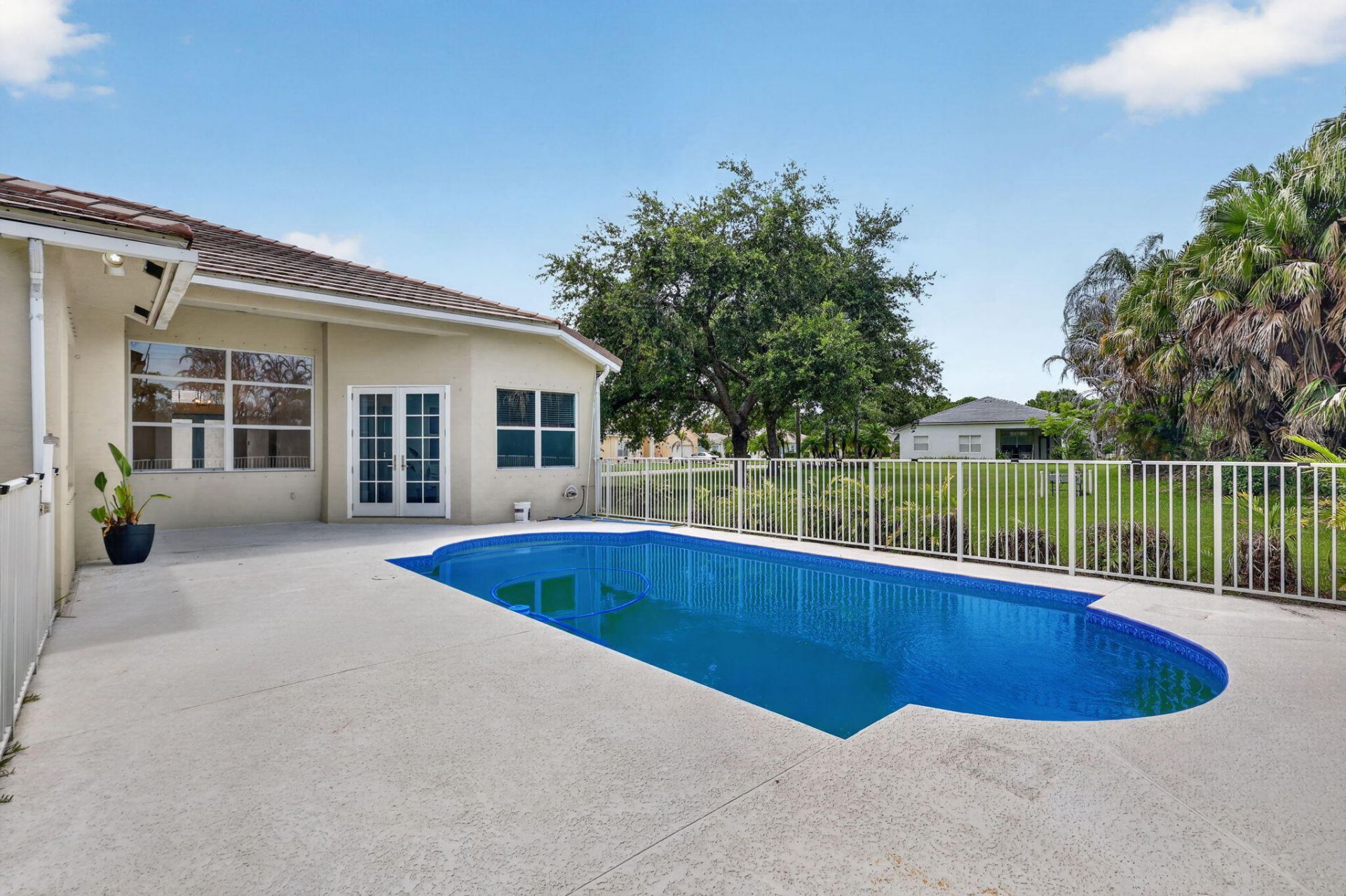 505 SW Lake Manatee Way, Port Saint Lucie, FL 34986 Photo