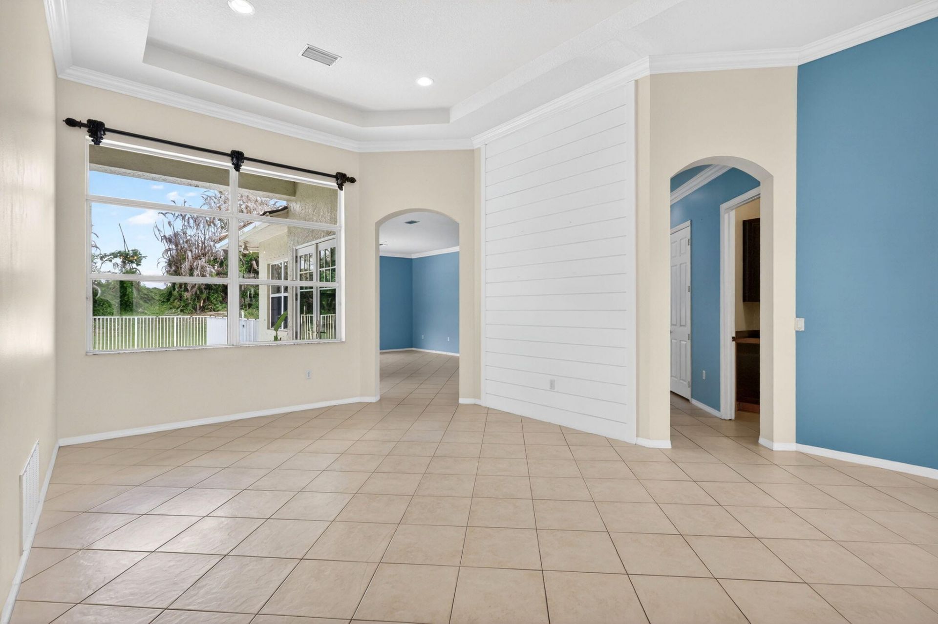 505 SW Lake Manatee Way, Port Saint Lucie, FL 34986 Photo