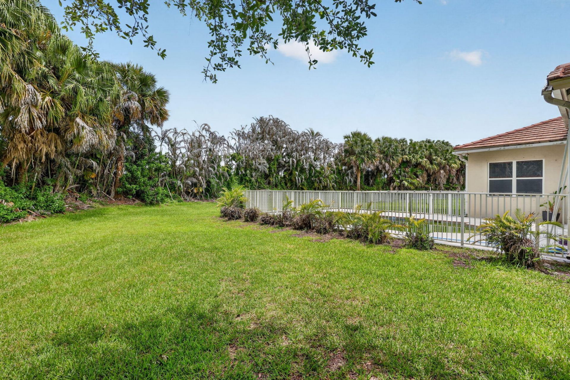 505 SW Lake Manatee Way, Port Saint Lucie, FL 34986 Photo
