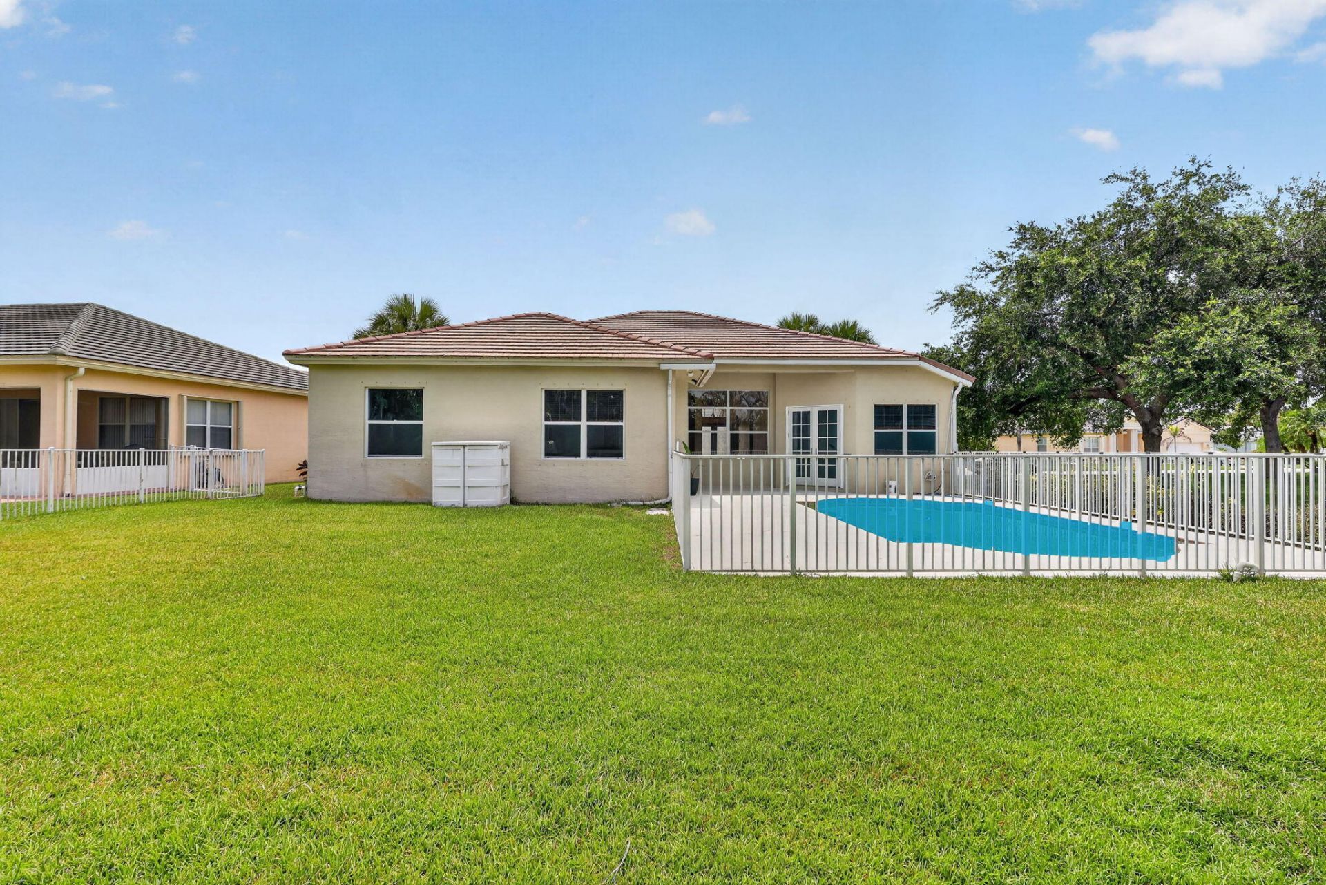 505 SW Lake Manatee Way, Port Saint Lucie, FL 34986 Photo