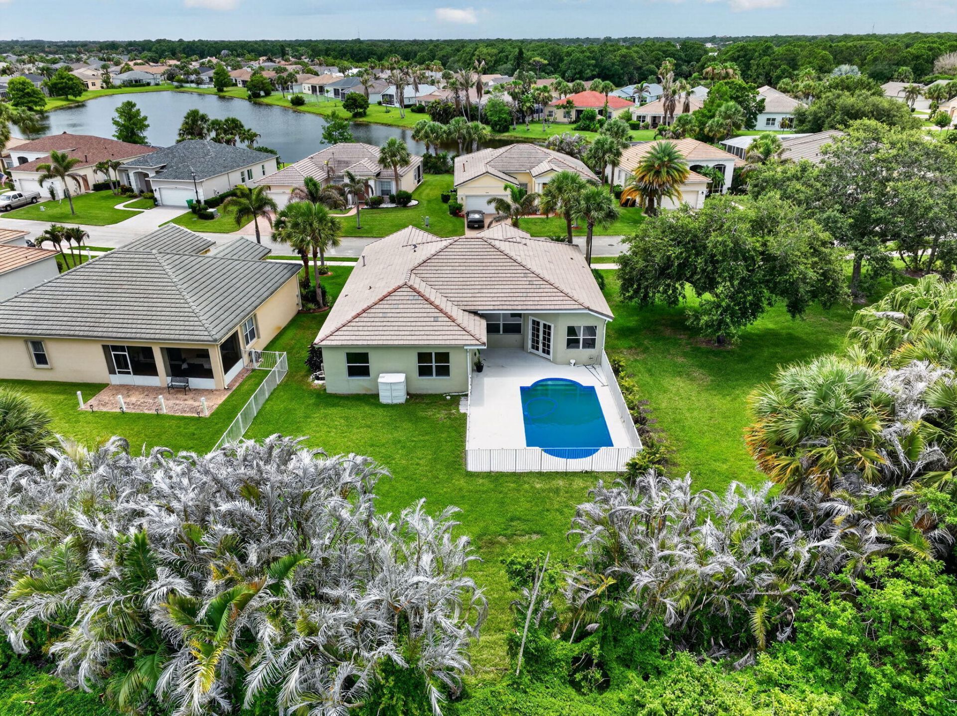 505 SW Lake Manatee Way, Port Saint Lucie, FL 34986 Photo