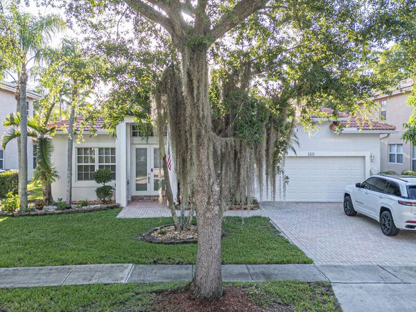 1561 NW 168th Avenue, Pembroke Pines, FL 33028
