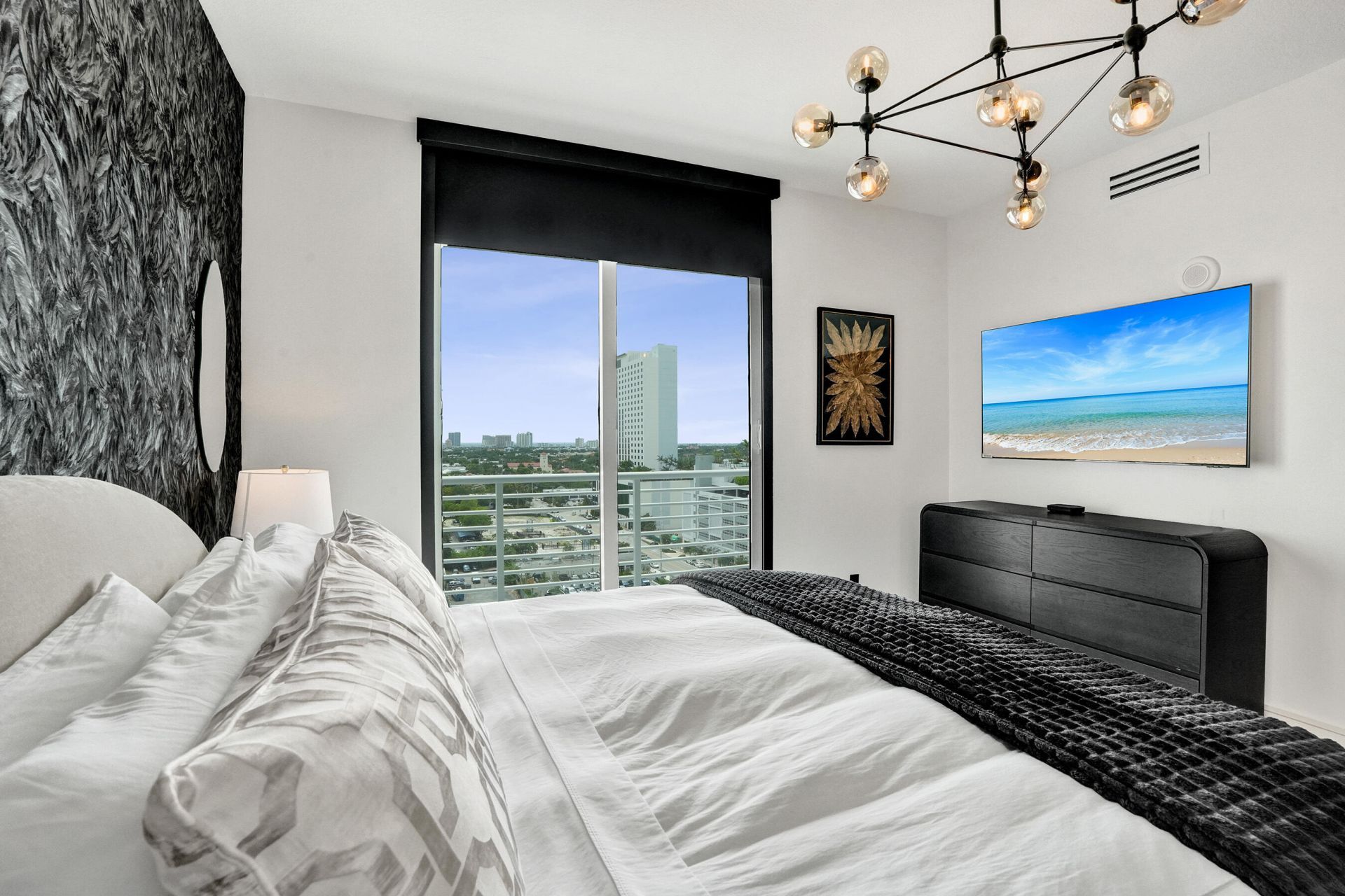 315 NE 3rd Avenue, Unit 1206, Fort Lauderdale, FL 33301 Photo