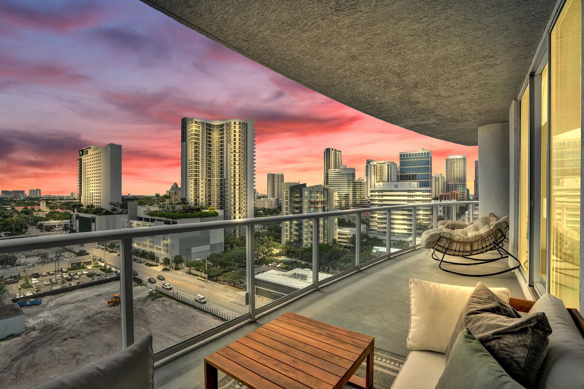 315 NE 3rd Avenue, Unit 1206, Fort Lauderdale, FL 33301 Photo
