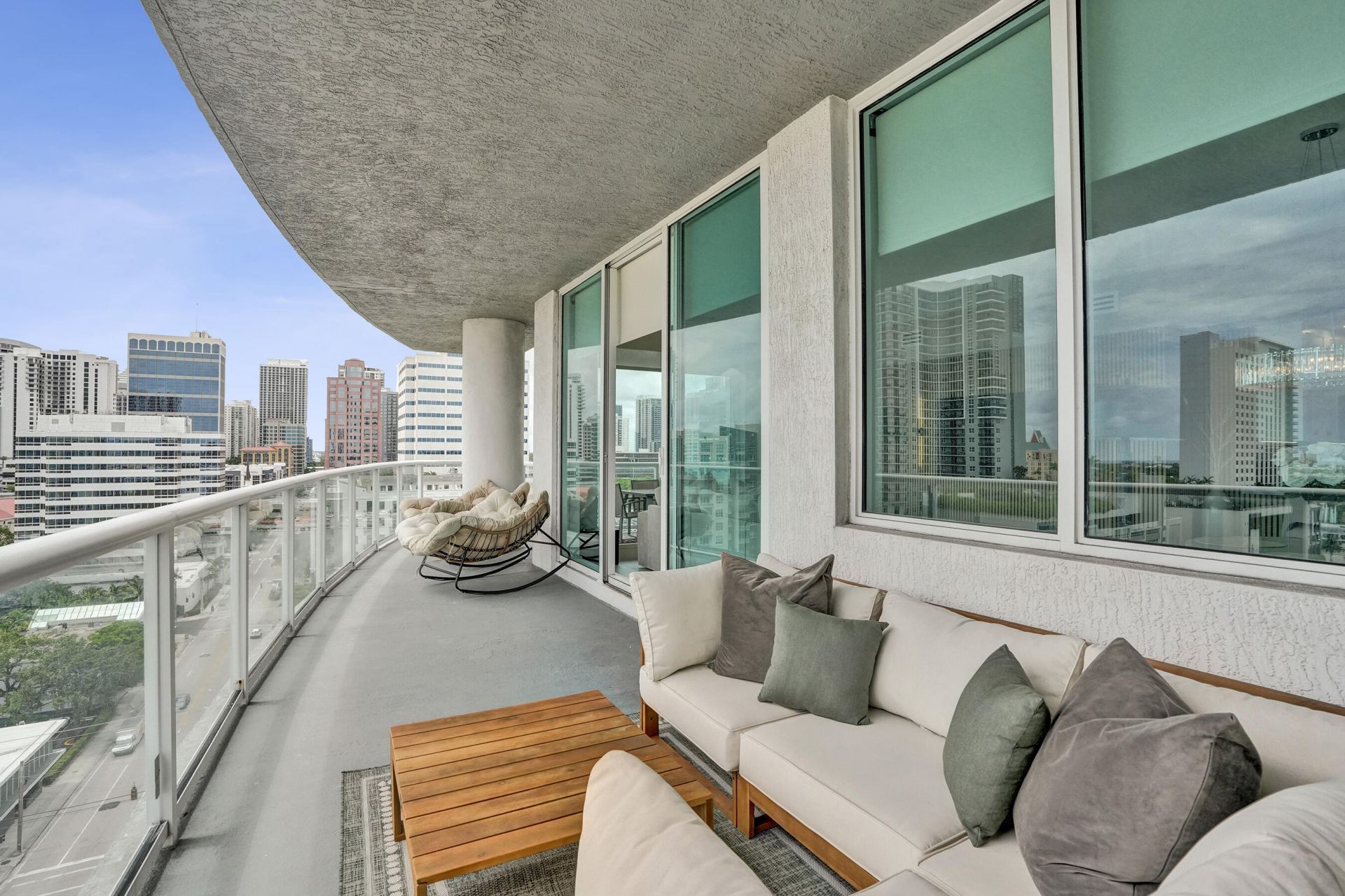 315 NE 3rd Avenue, Unit 1206, Fort Lauderdale, FL 33301 Photo