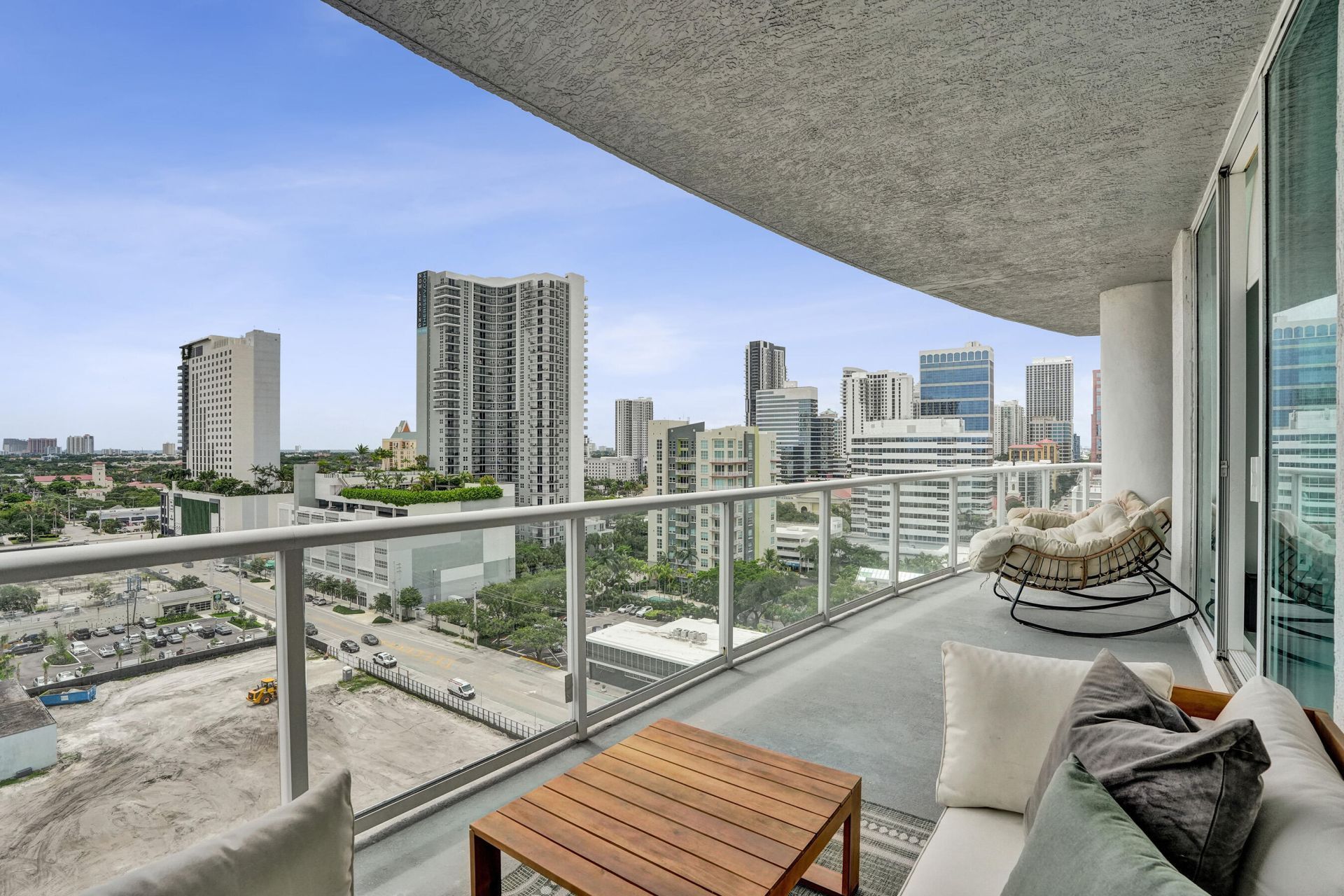315 NE 3rd Avenue, Unit 1206, Fort Lauderdale, FL 33301 Photo