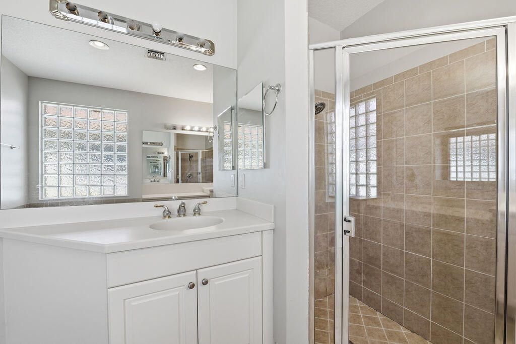 2165 SW Newport Isles Boulevard, Port Saint Lucie, FL 34953 Photo