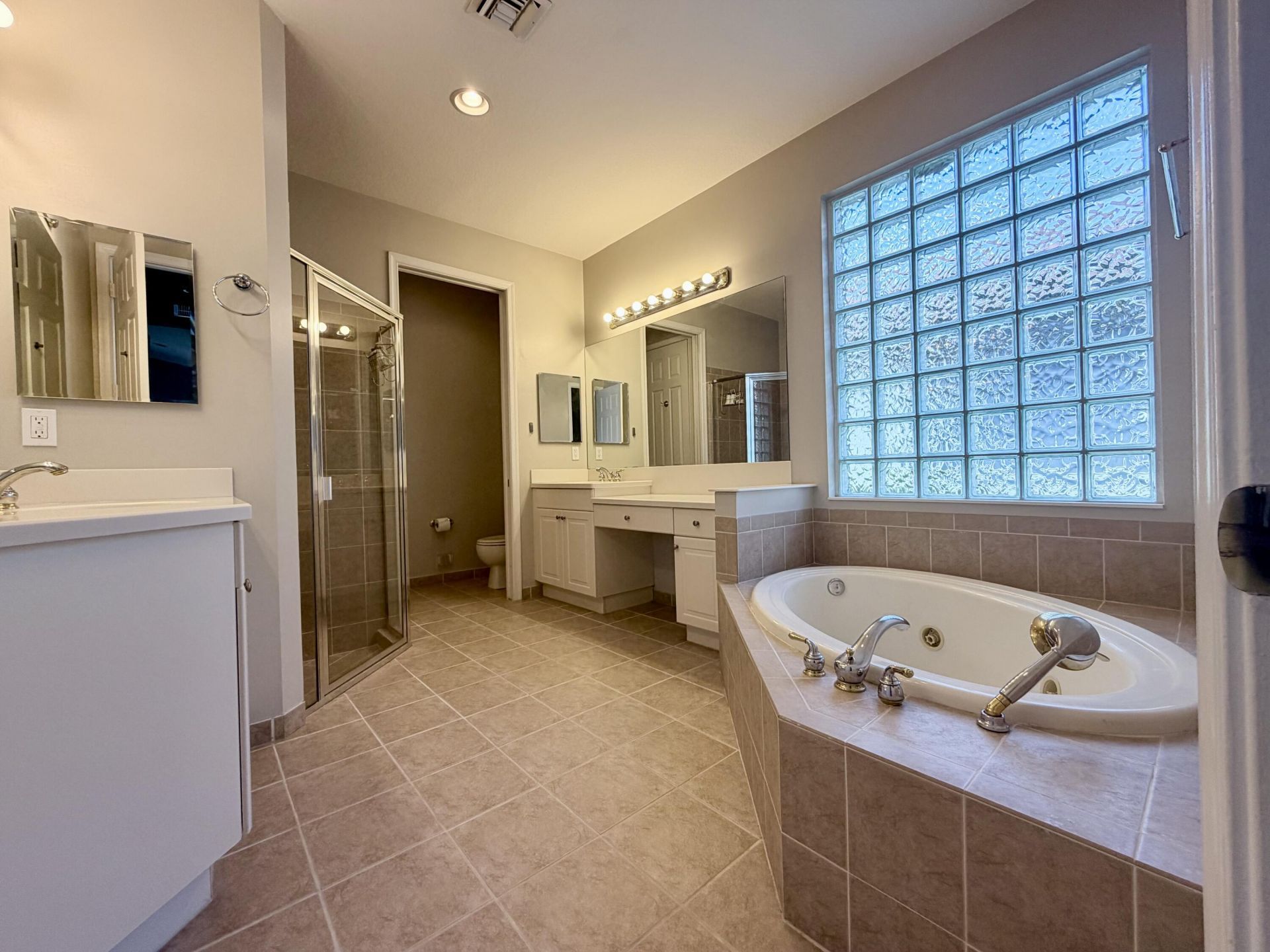 2165 SW Newport Isles Boulevard, Port Saint Lucie, FL 34953 Photo