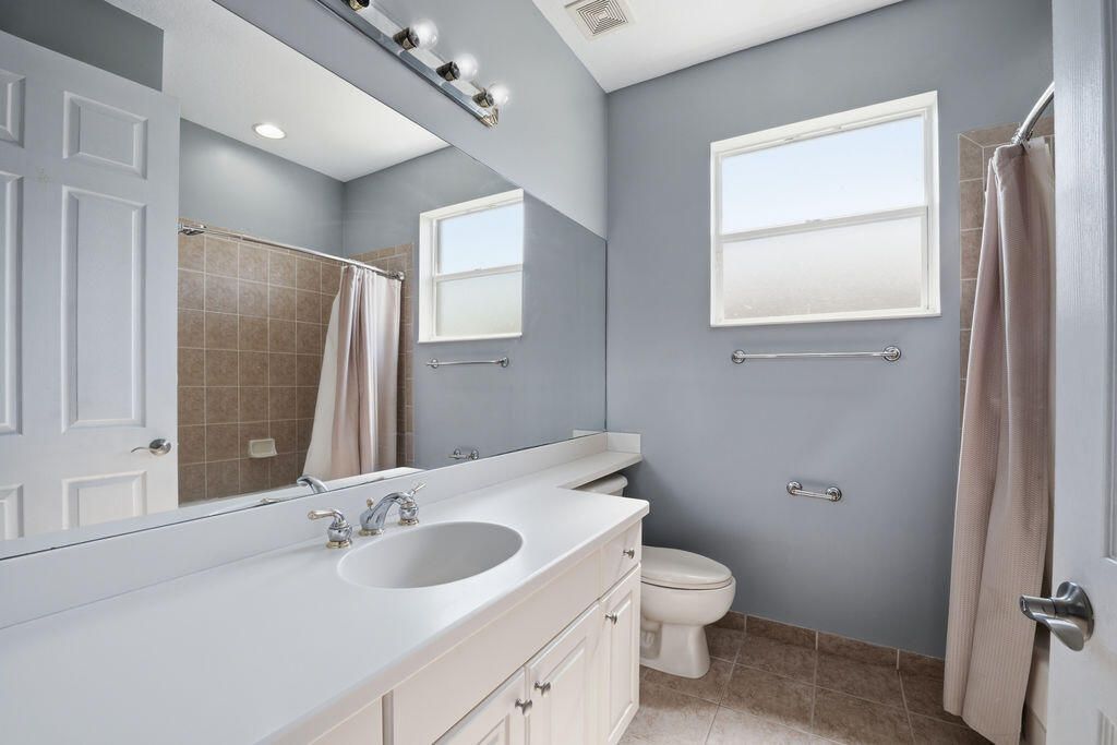 2165 SW Newport Isles Boulevard, Port Saint Lucie, FL 34953 Photo