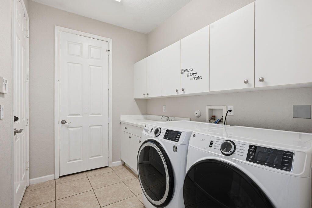 2165 SW Newport Isles Boulevard, Port Saint Lucie, FL 34953 Photo