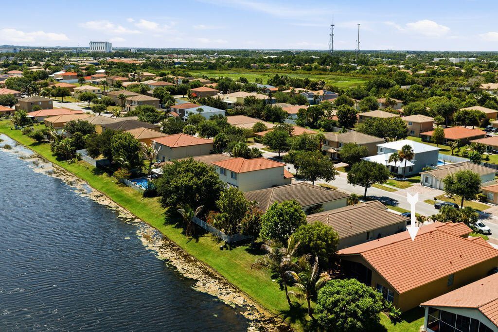 2165 SW Newport Isles Boulevard, Port Saint Lucie, FL 34953 Photo