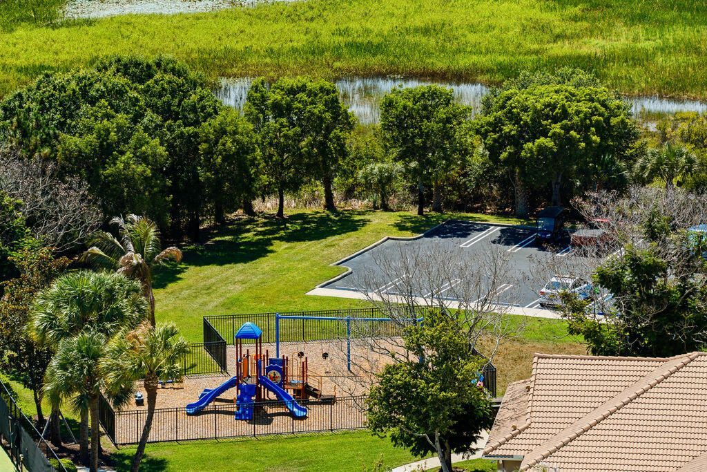 2165 SW Newport Isles Boulevard, Port Saint Lucie, FL 34953 Photo