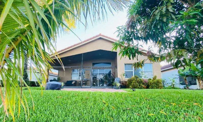 2165 SW Newport Isles Boulevard, Port Saint Lucie, FL 34953 Photo