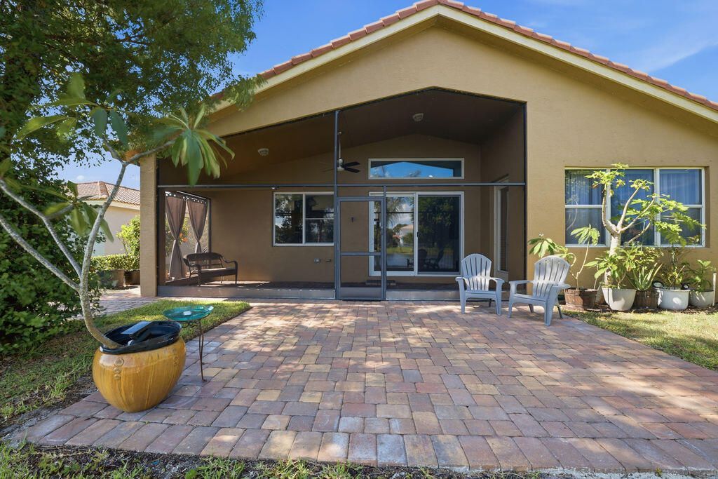 2165 SW Newport Isles Boulevard, Port Saint Lucie, FL 34953 Photo