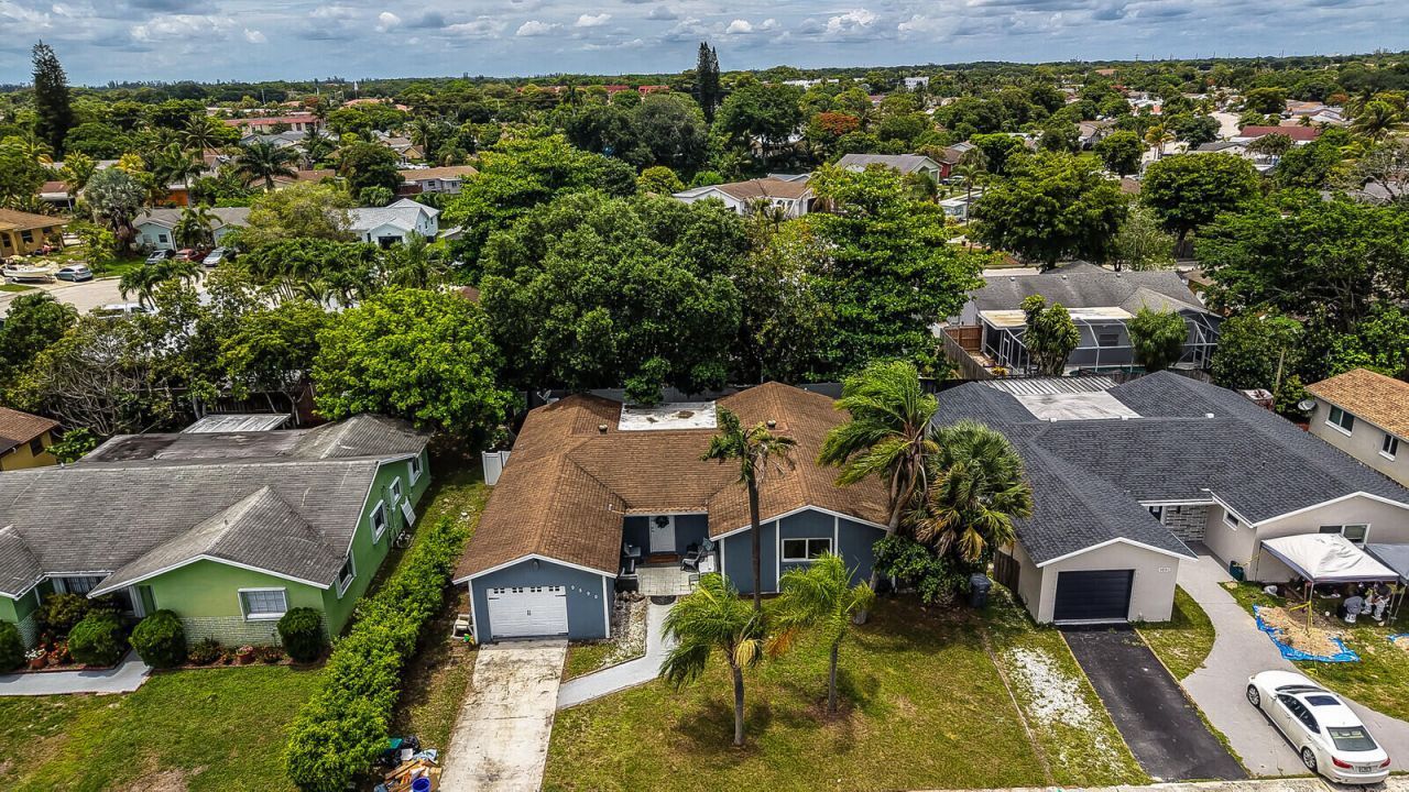 9599 SW 13th Place, Boca Raton, FL 33428 Photo