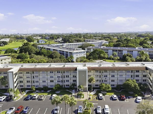 2901 Victoria Circle, Unit B2, Coconut Creek, FL 33066