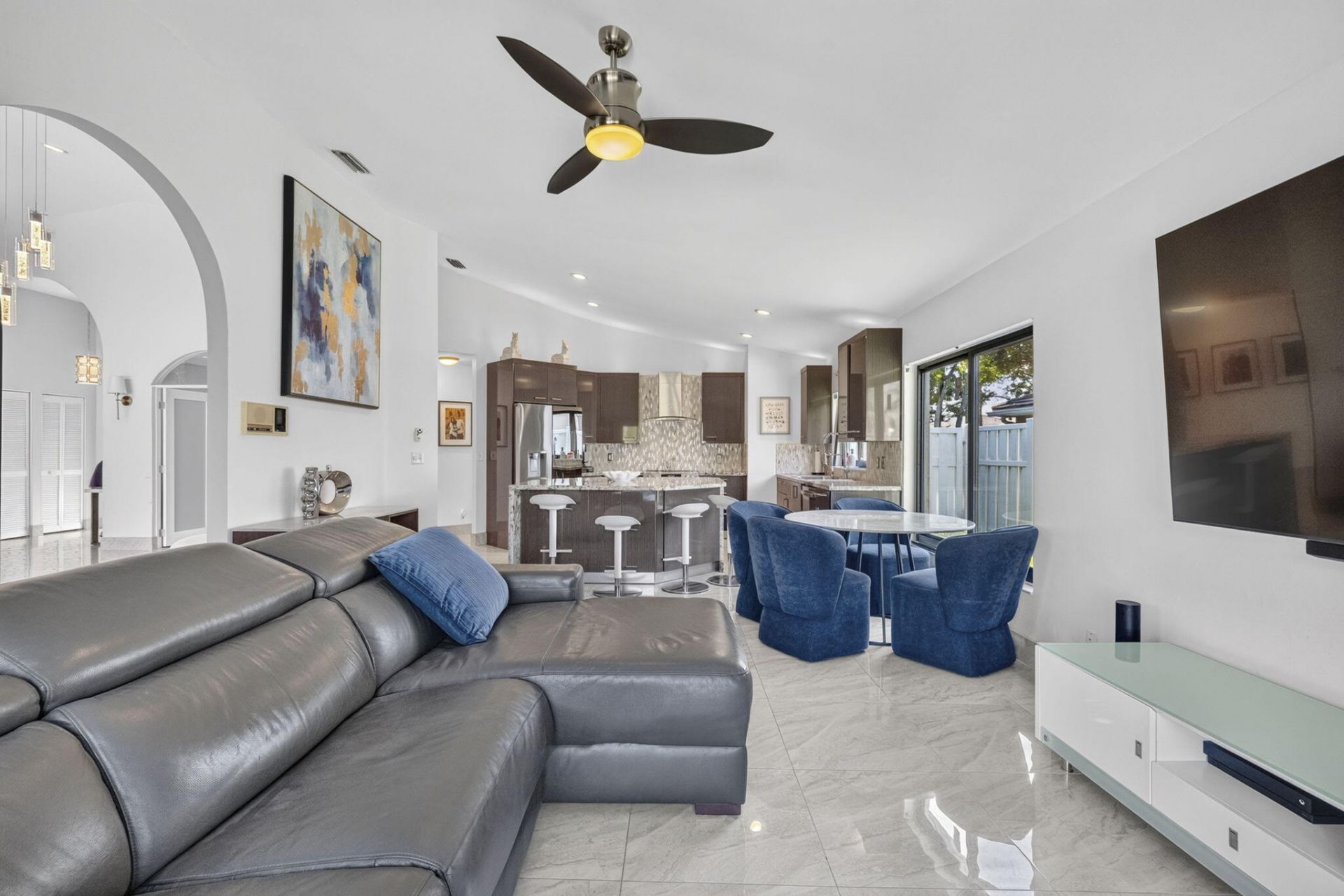 912 NW 132nd Avenue, Sunrise, FL 33325 Photo