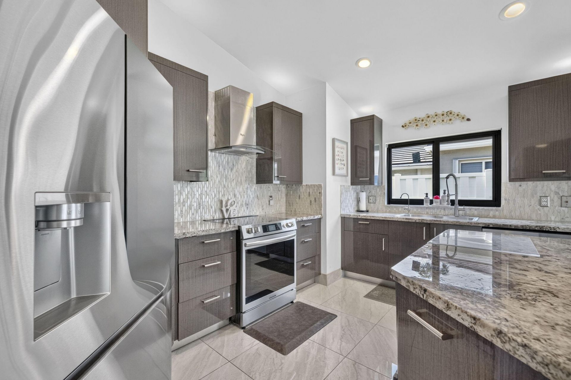 912 NW 132nd Avenue, Sunrise, FL 33325 Photo