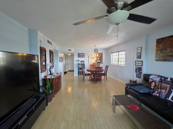 9101 W Sample Road W, Unit 501, Coral Springs, FL 33065
