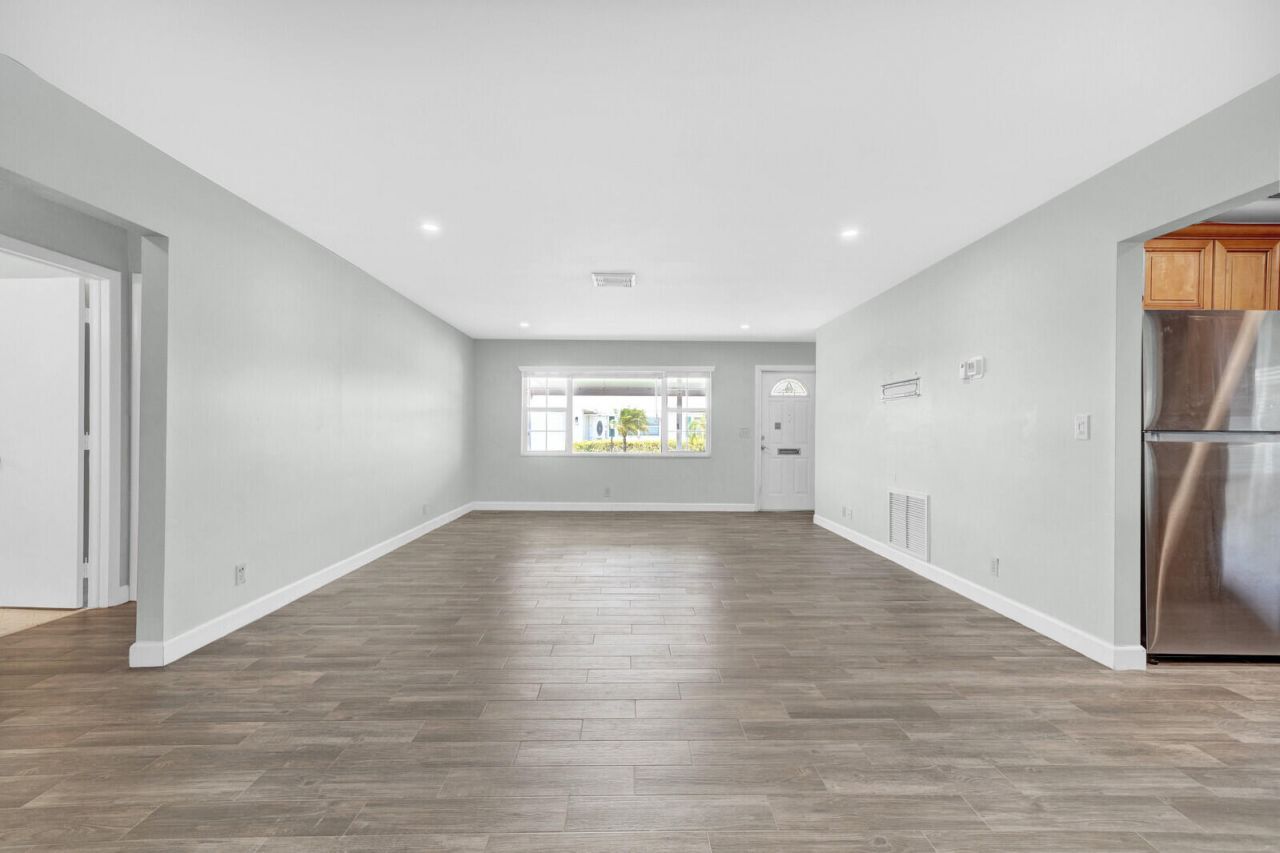 714 SW 16th Street, Boynton Beach, FL 33426 Photo