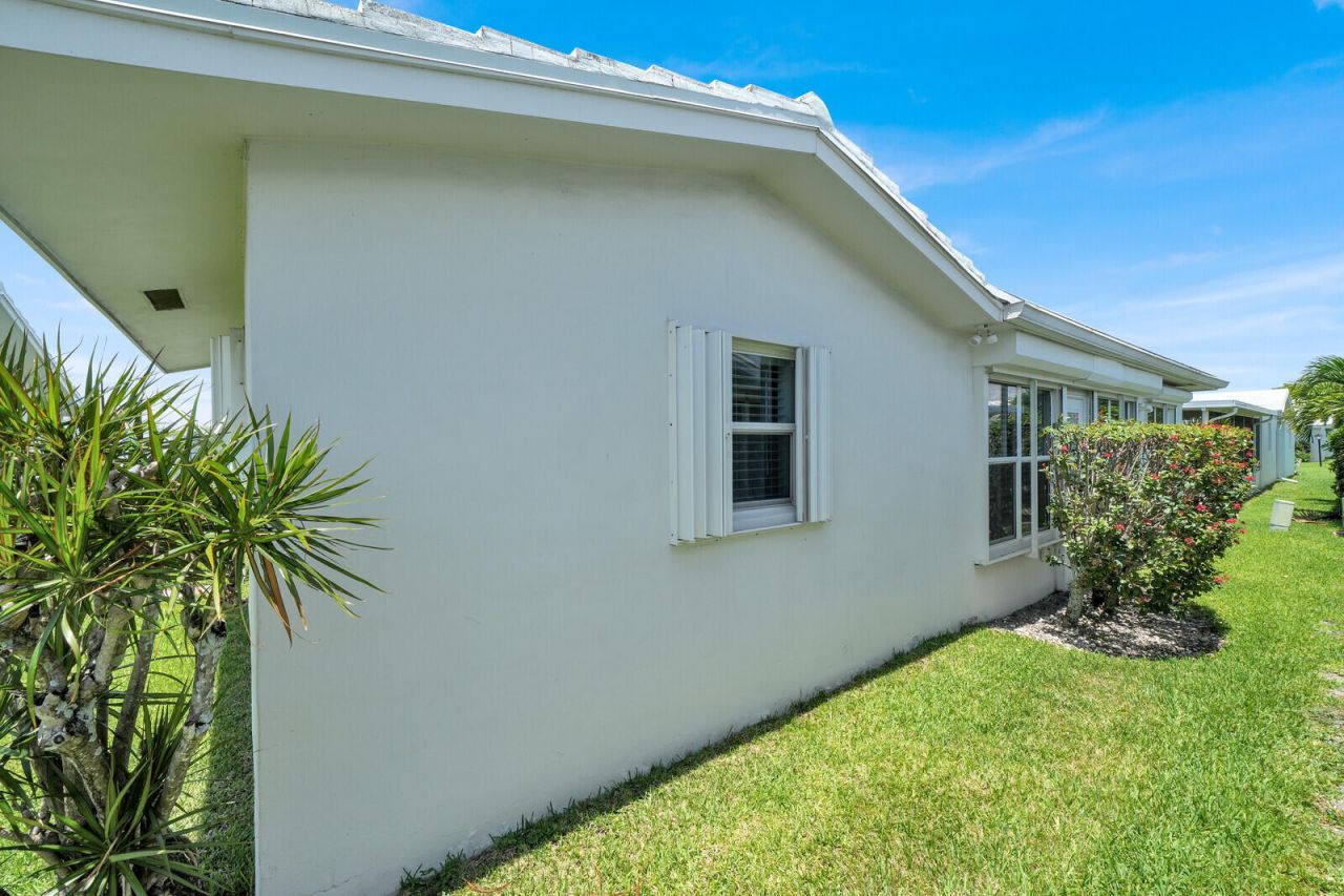 714 SW 16th Street, Boynton Beach, FL 33426 Photo