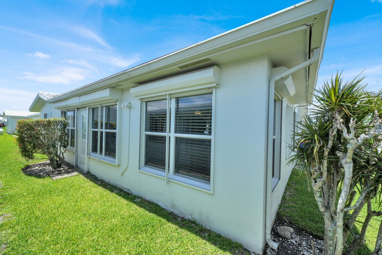 714 SW 16th Street, Boynton Beach, FL 33426 Photo