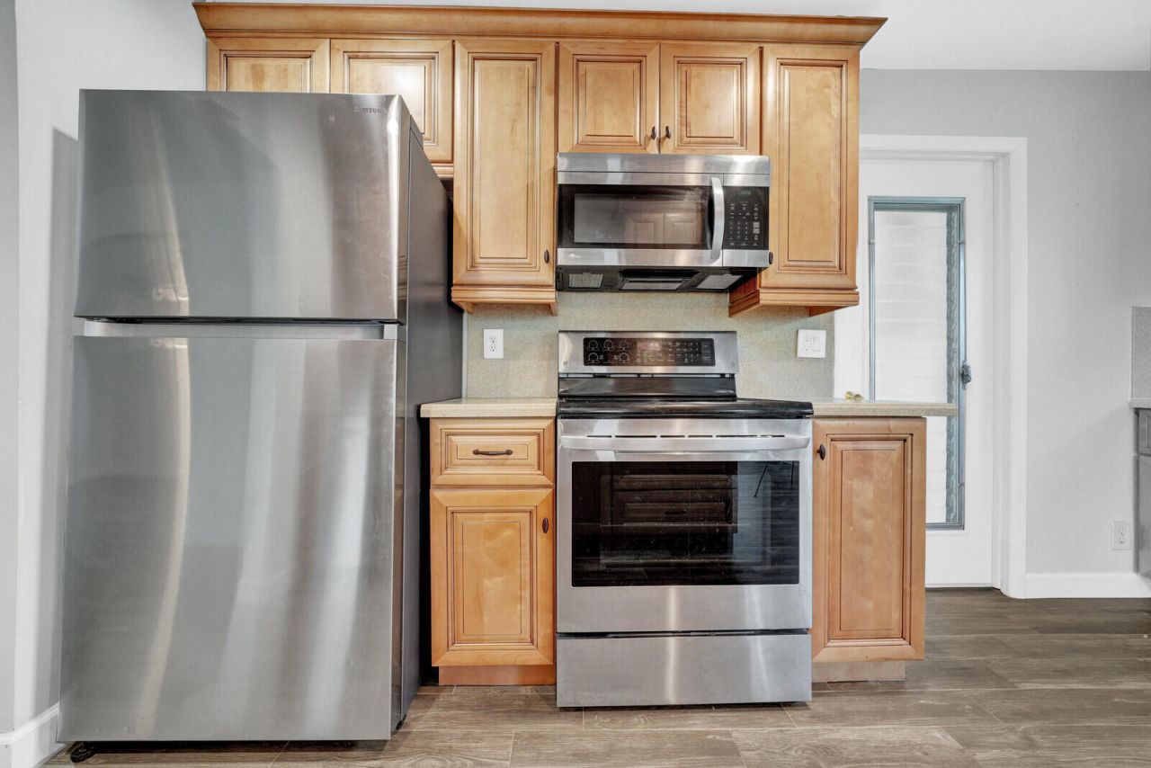 714 SW 16th Street, Boynton Beach, FL 33426 Photo