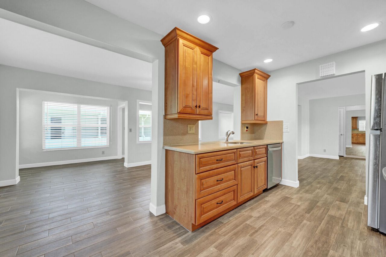 714 SW 16th Street, Boynton Beach, FL 33426 Photo