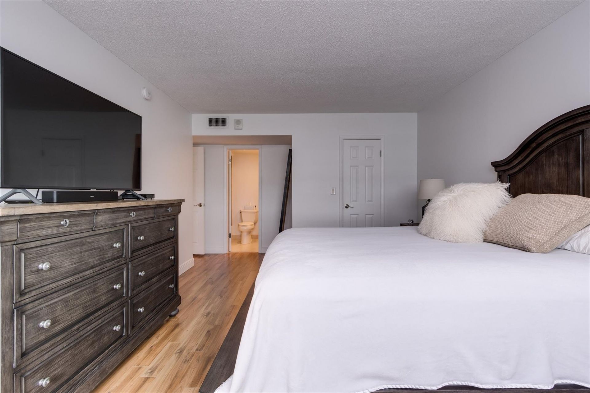 2500 NE 48th Lane, Unit 609, Fort Lauderdale, FL 33308 Photo