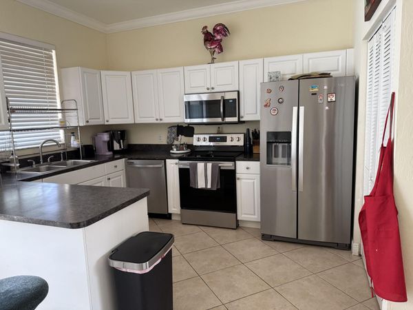 3829 Schoolhouse Rd Road E, Unit 3, Fort Myers, FL 33916