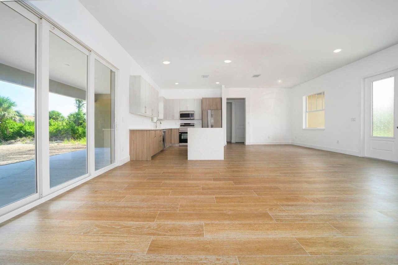 15261 Brainbridge Circle, Port Charlotte, FL 33981 Photo