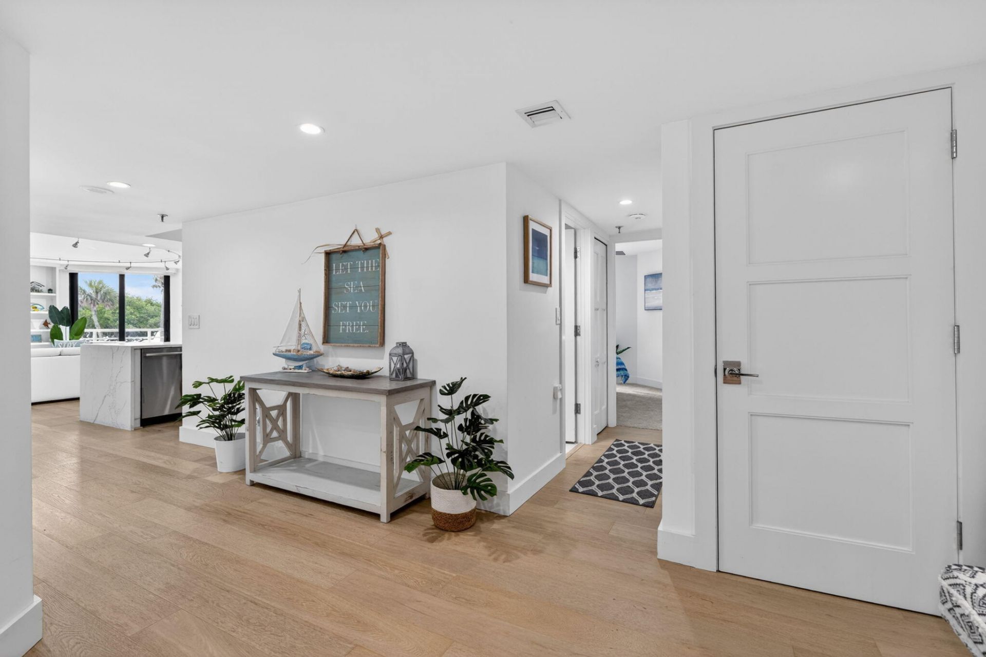 176 Helios Drive, Unit 205, Jupiter, FL 33477 Photo