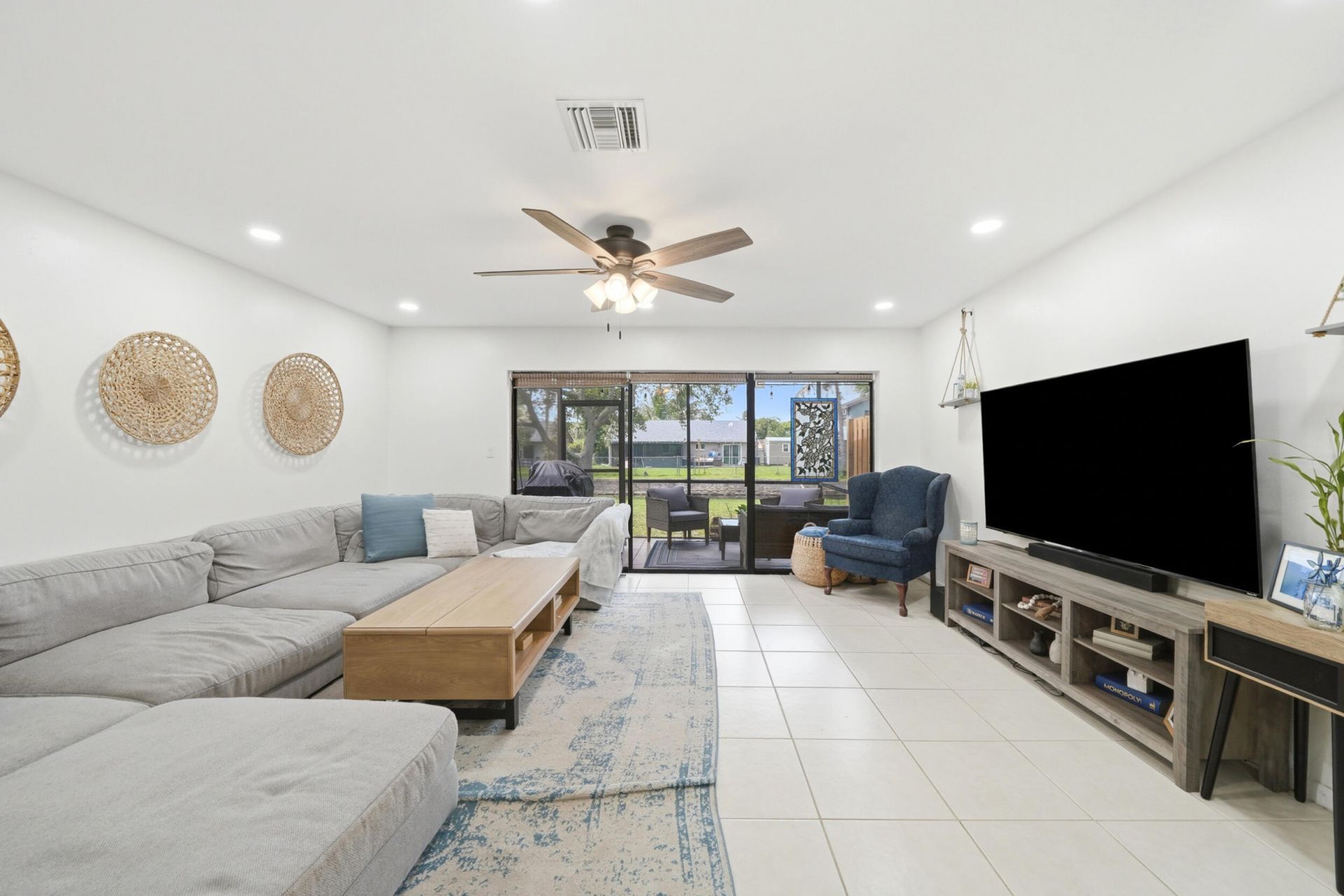 4737 NW 82nd Avenue, Unit 1207, Lauderhill, FL 33351 Photo