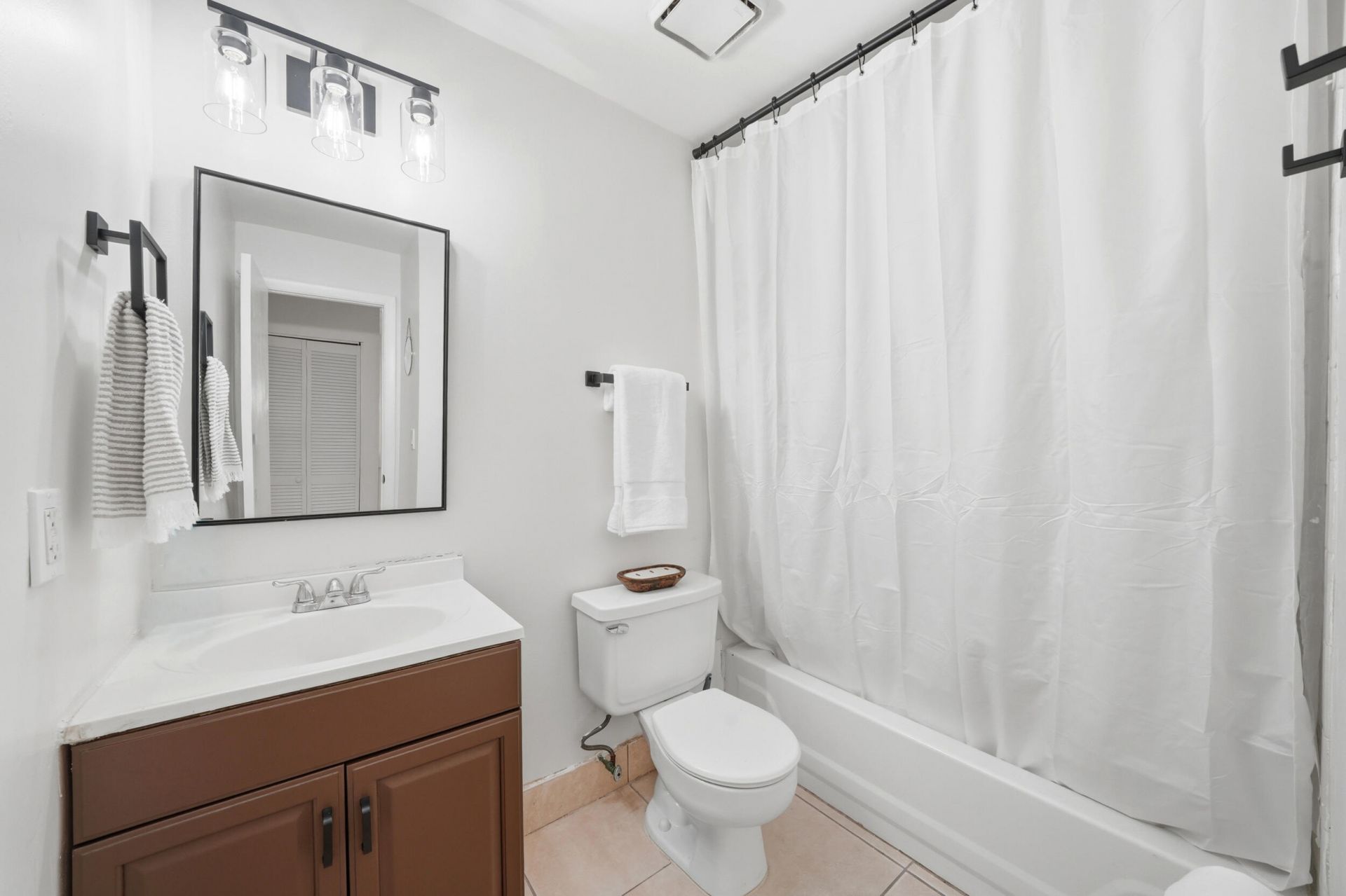 4737 NW 82nd Avenue, Unit 1207, Lauderhill, FL 33351 Photo