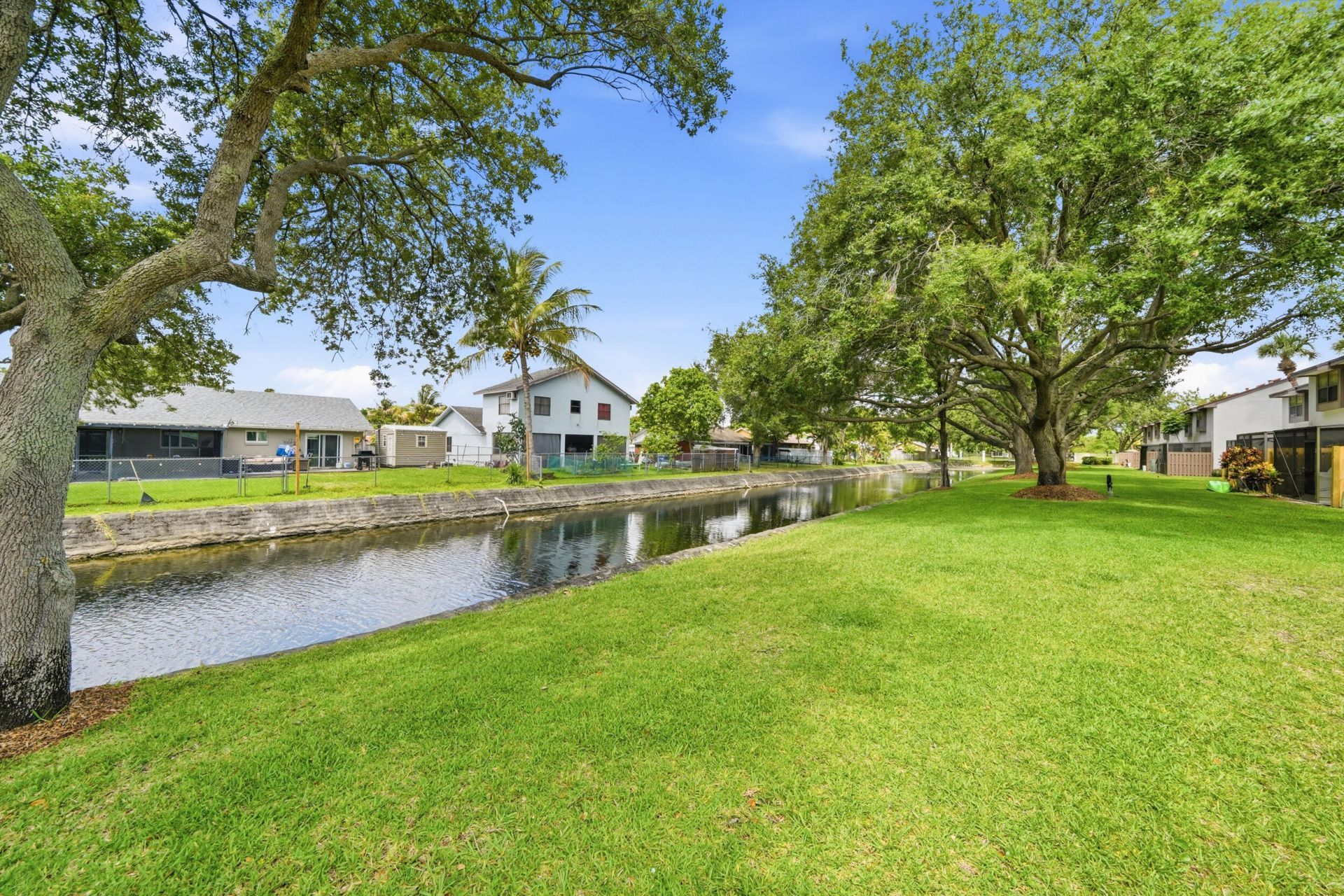 4737 NW 82nd Avenue, Unit 1207, Lauderhill, FL 33351 Photo