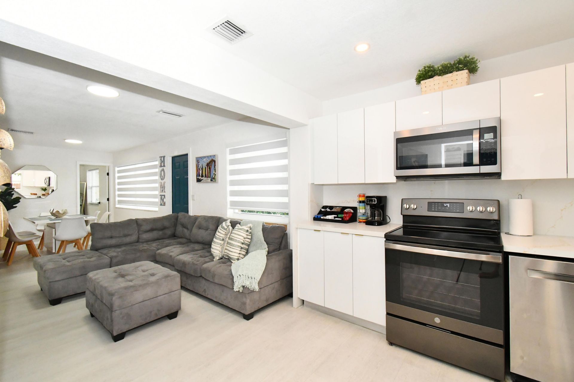 813 SW 3rd Court, Delray Beach, FL 33444 Photo