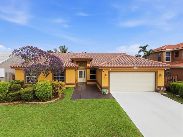 8862 Jaspers Drive, Boynton Beach, FL 33472
