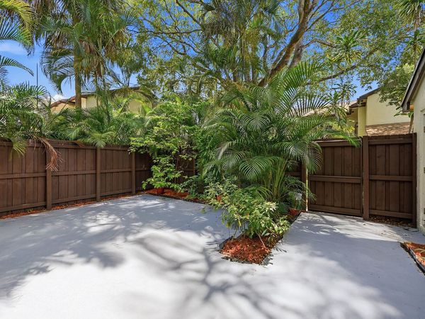 3349 Cocoplum Circle, Unit 33129, Coconut Creek, FL 33063