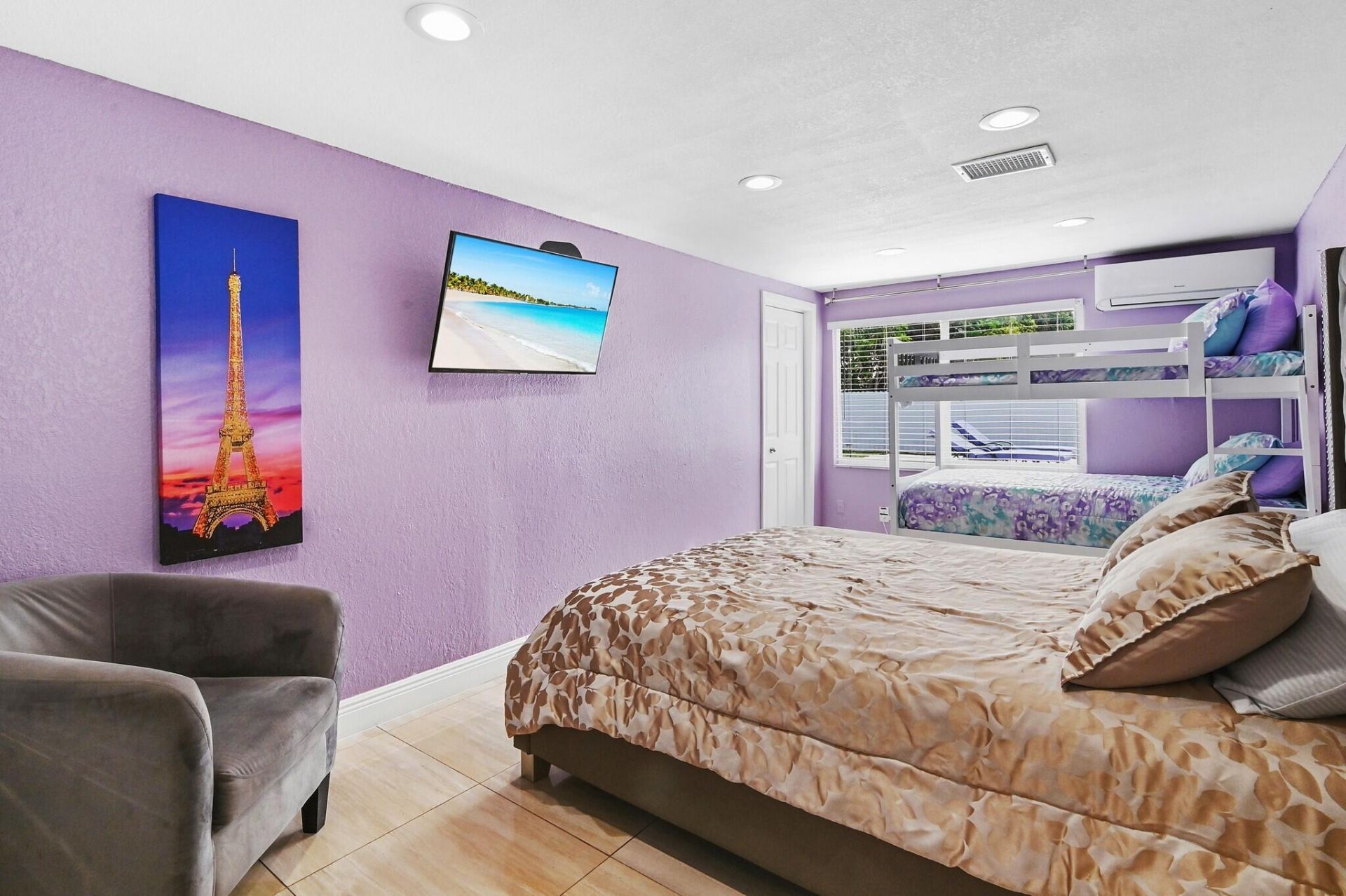 124 Davis Road, Palm Springs, FL 33461 Photo