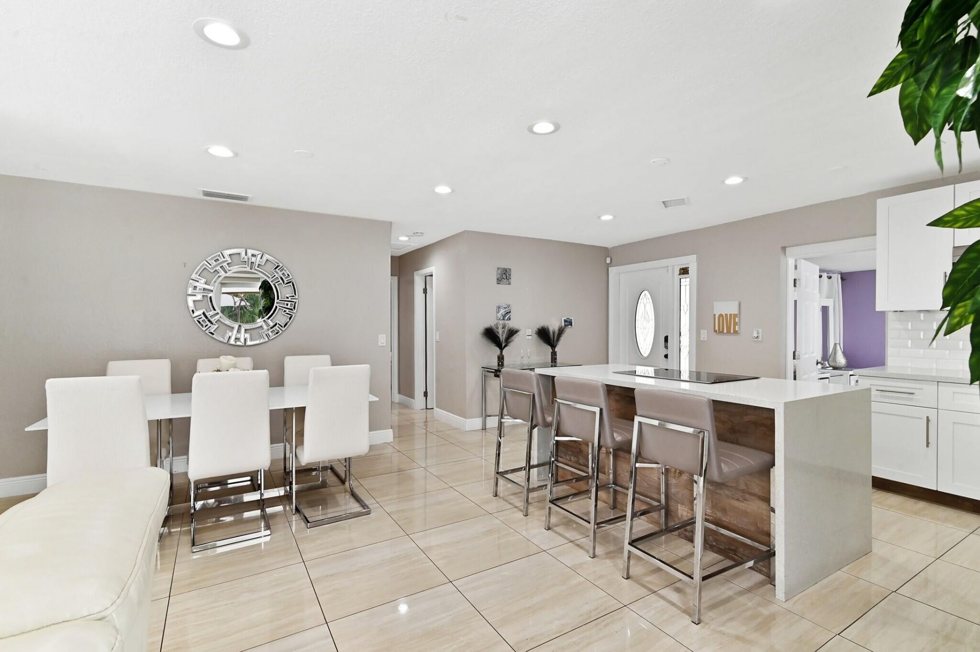 124 Davis Road, Palm Springs, FL 33461 Photo