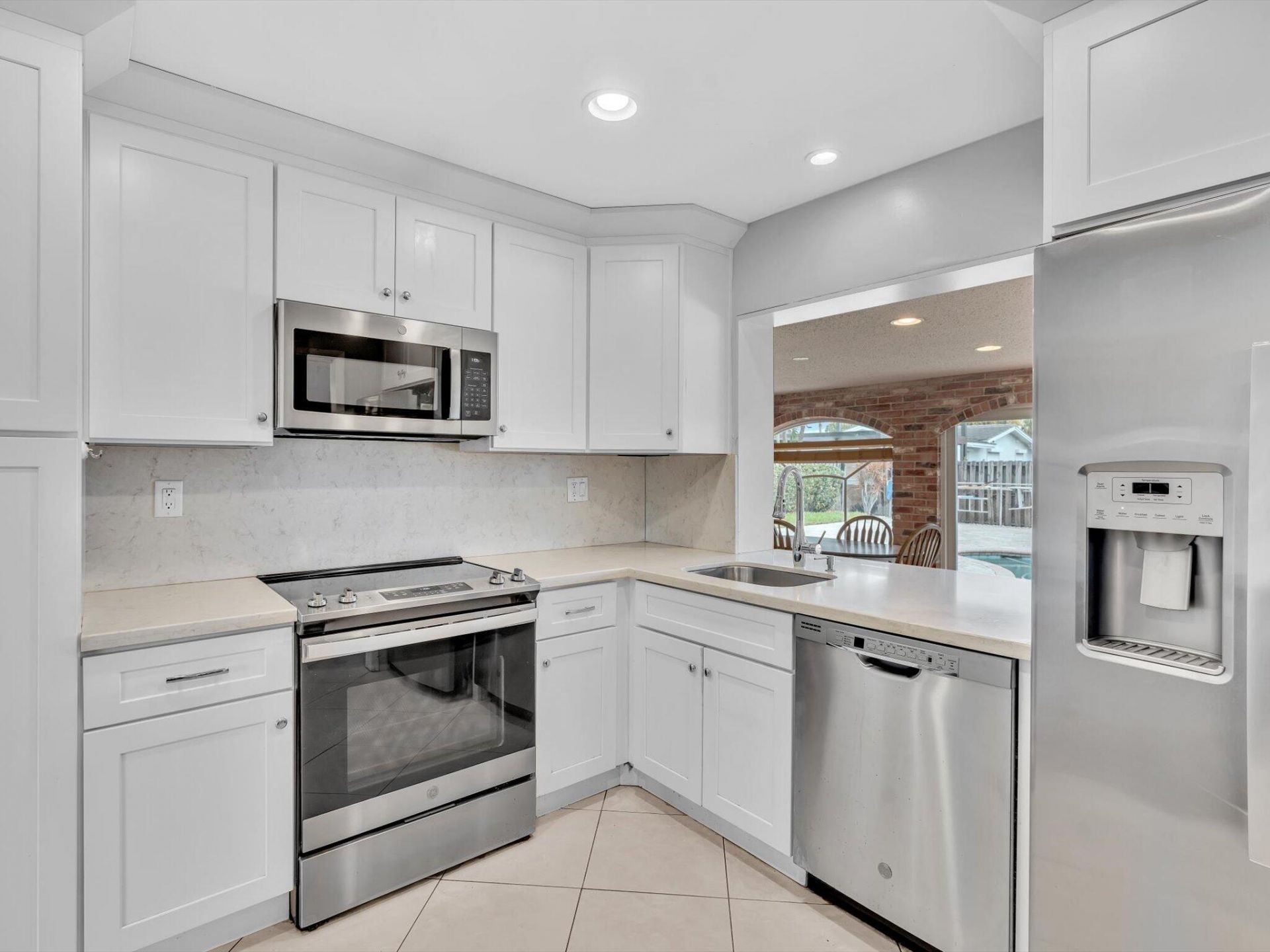 641 SE 11th Street, Pompano Beach, FL 33060 Photo