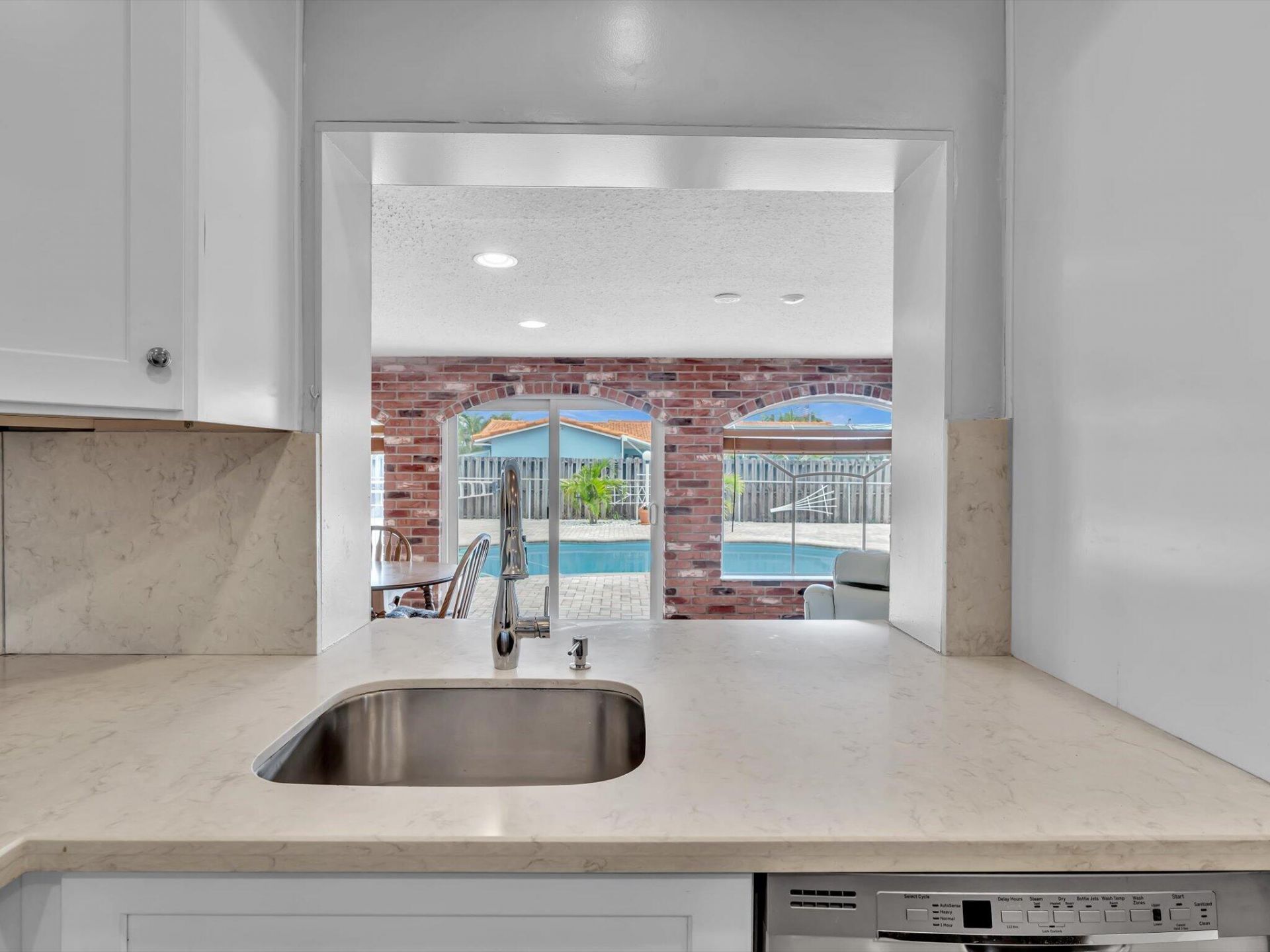 641 SE 11th Street, Pompano Beach, FL 33060 Photo