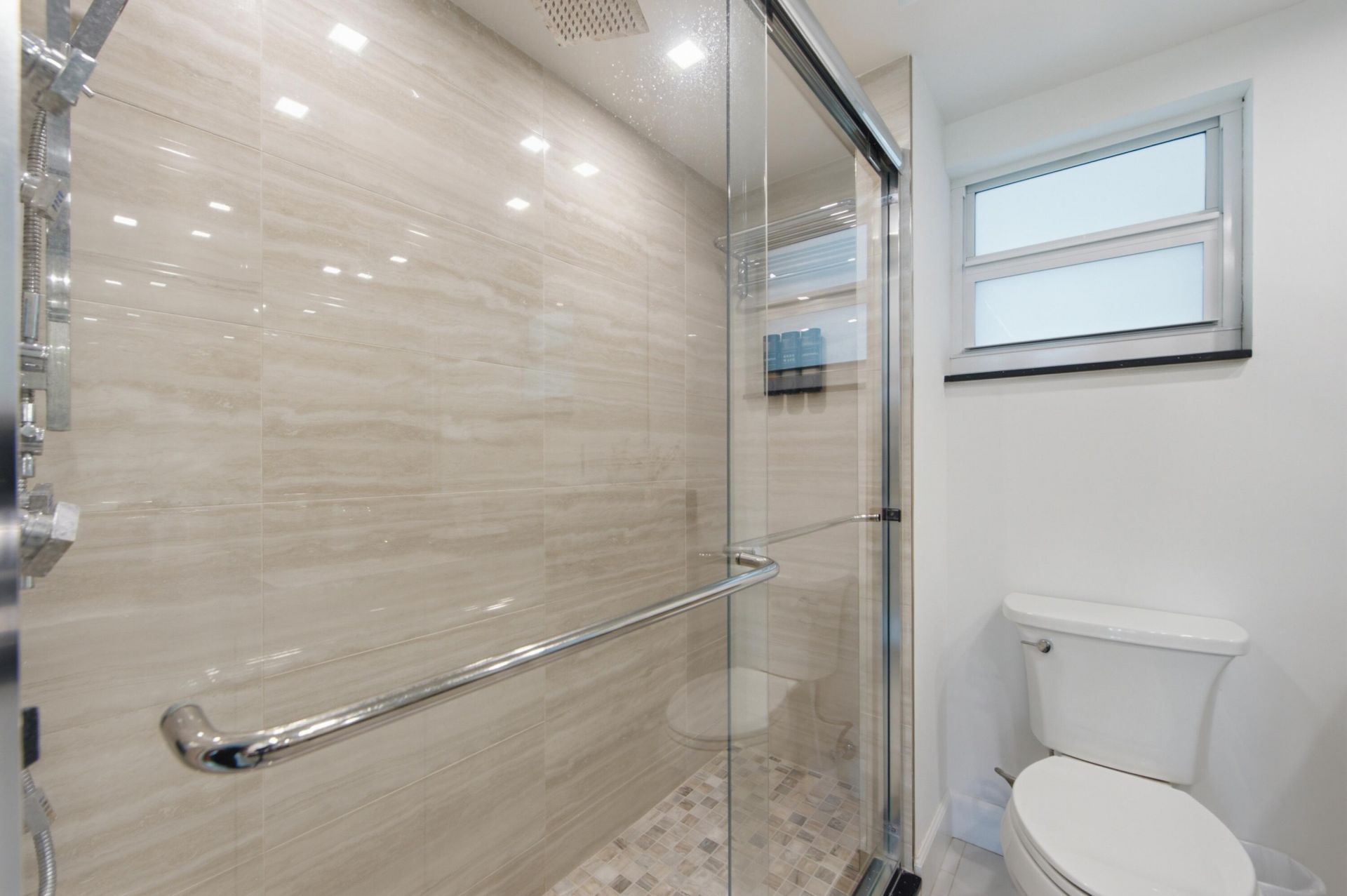 333 NE 21st Avenue, Unit 1422, Deerfield Beach, FL 33441 Photo