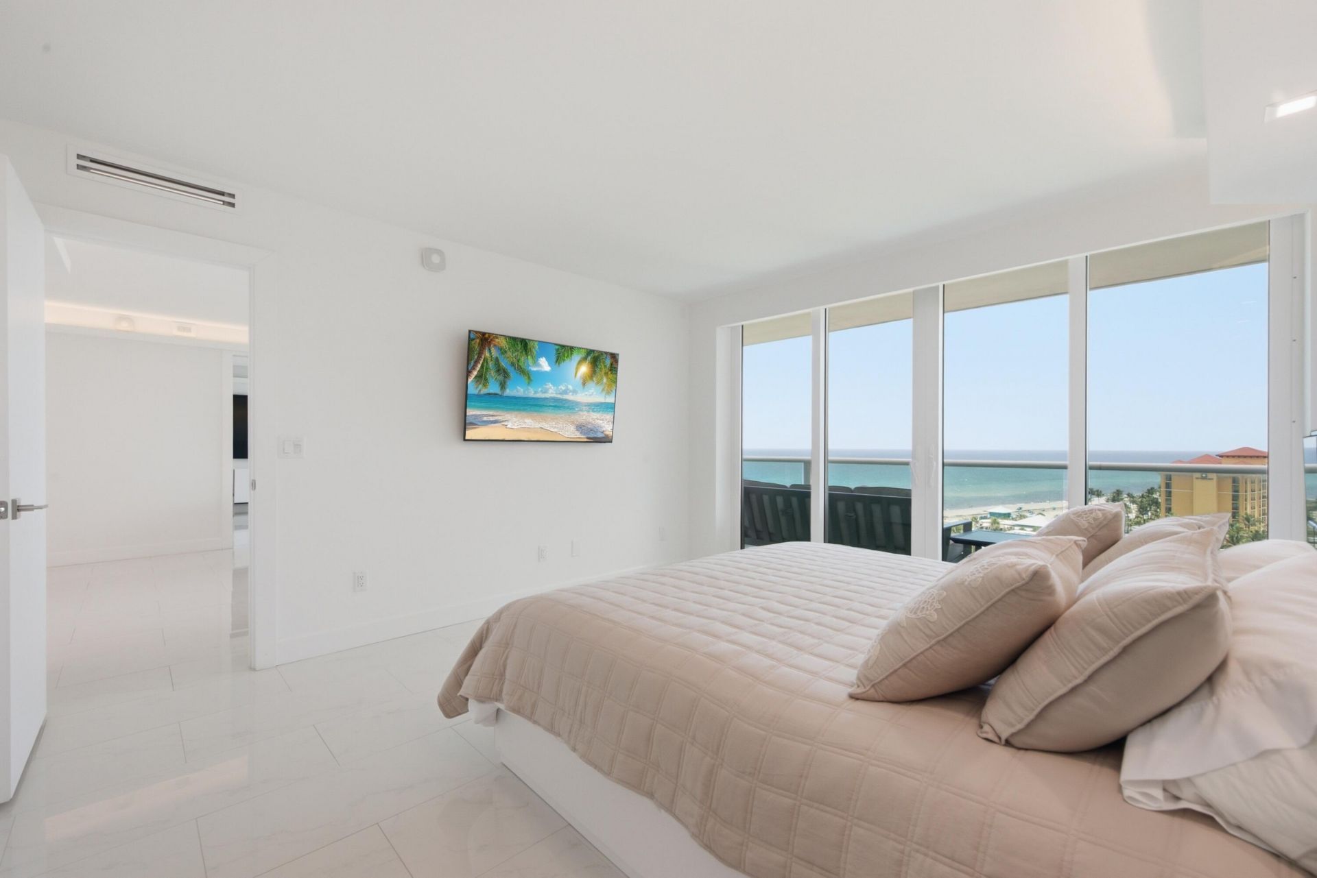 333 NE 21st Avenue, Unit 1422, Deerfield Beach, FL 33441 Photo