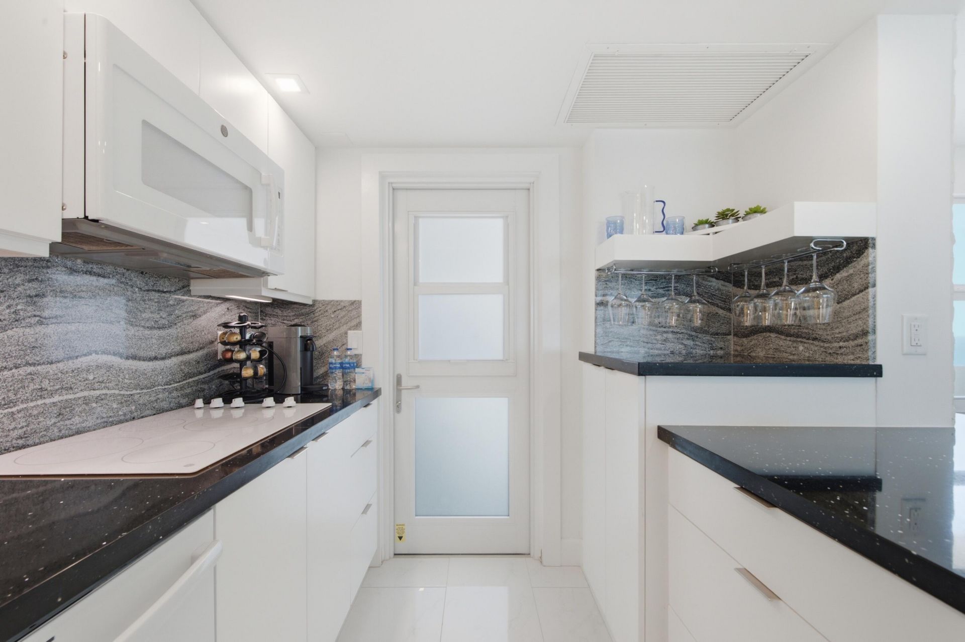 333 NE 21st Avenue, Unit 1422, Deerfield Beach, FL 33441 Photo