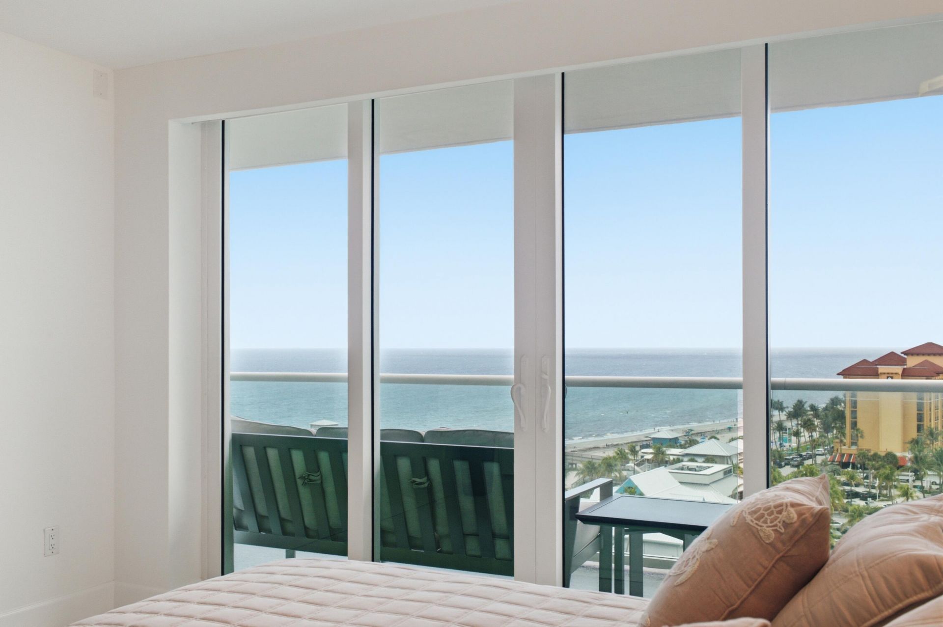 333 NE 21st Avenue, Unit 1422, Deerfield Beach, FL 33441 Photo