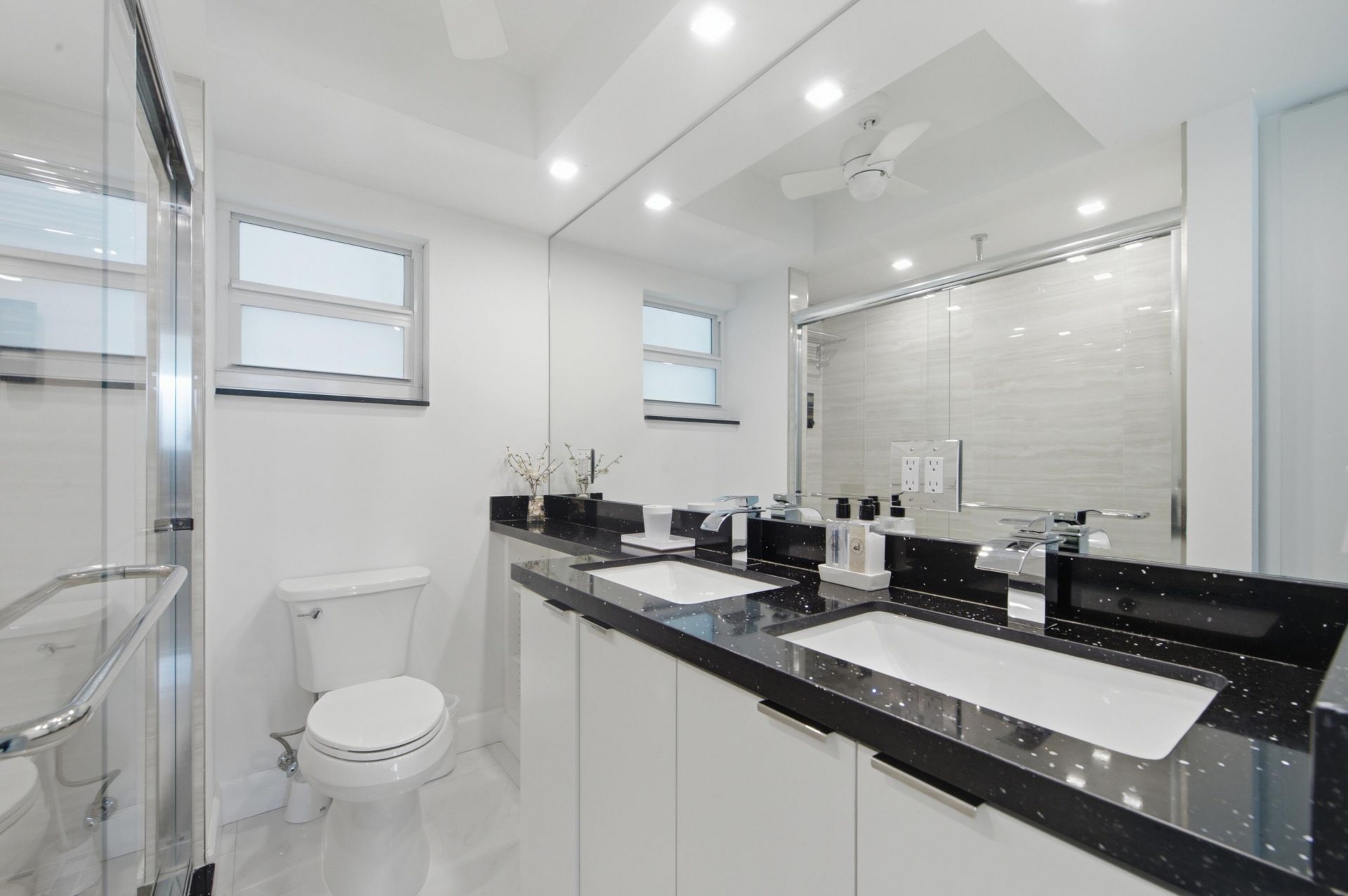 333 NE 21st Avenue, Unit 1422, Deerfield Beach, FL 33441 Photo
