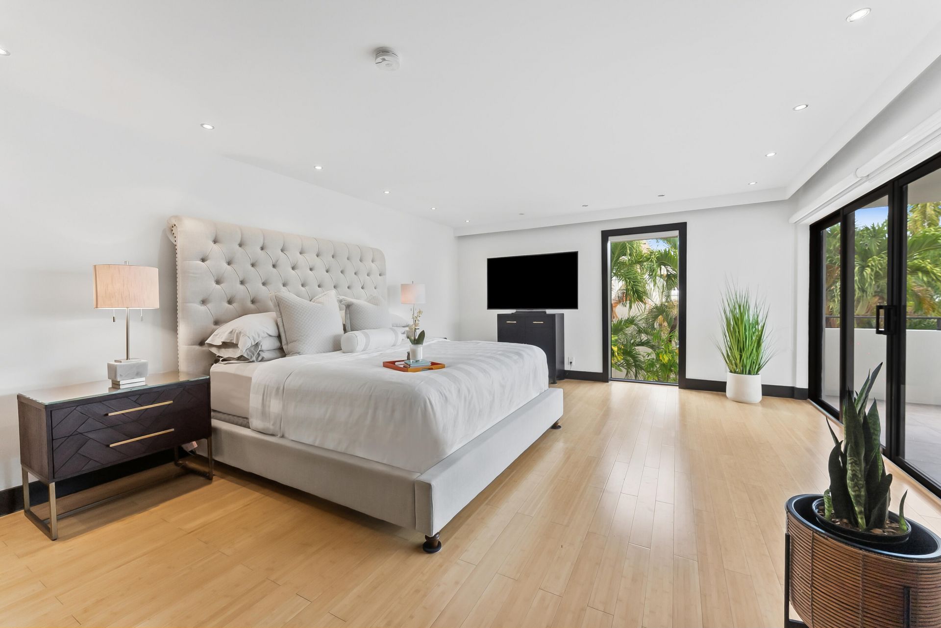 76 Isle Of Venice Drive, Unit G, Fort Lauderdale, FL 33301 Photo