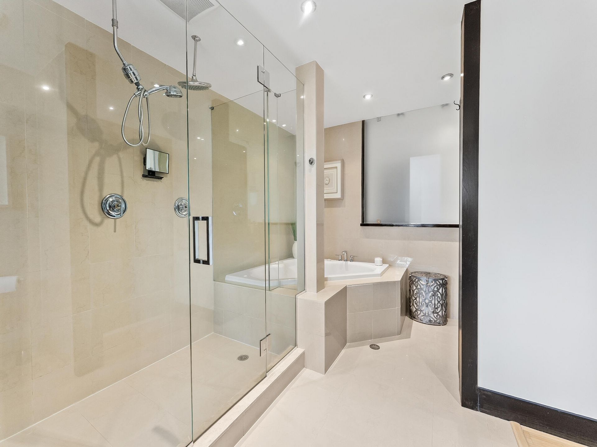 76 Isle Of Venice Drive, Unit G, Fort Lauderdale, FL 33301 Photo