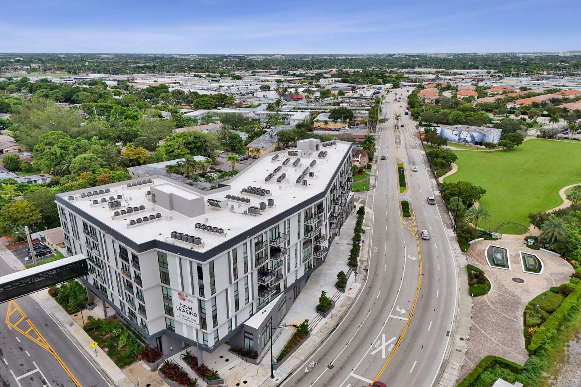 3301 N Dixie Highway, Oakland Park, FL 33334 Photo